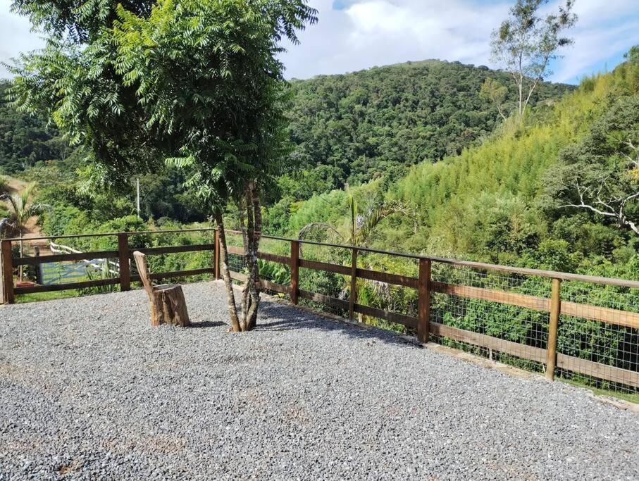 Sitio Dos Vagalumes 度假居 *